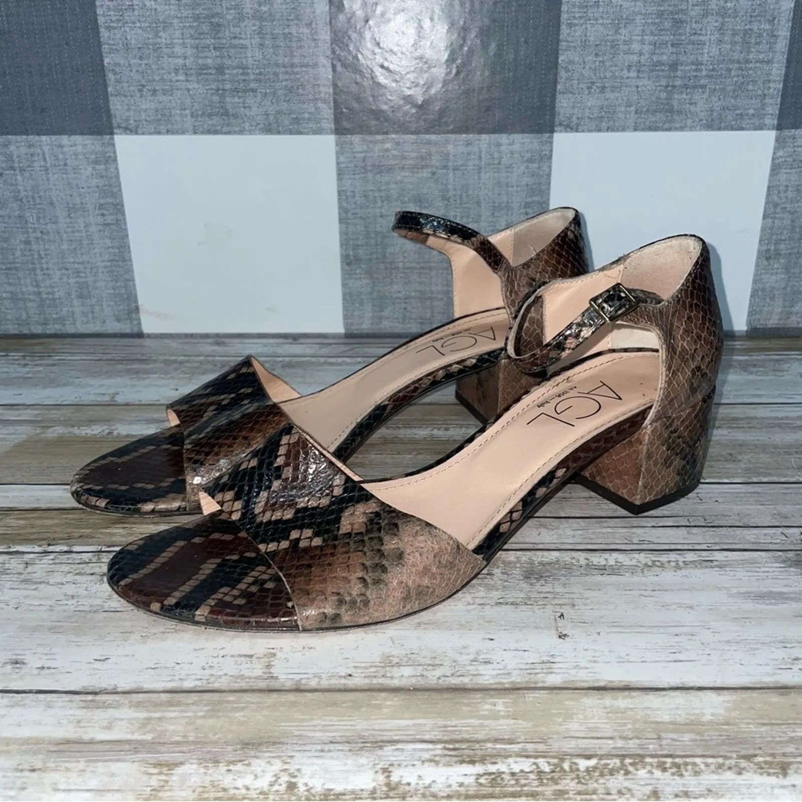 AGL Snake-Embossed Leather Block Heel Open Toe Low Heels (9)