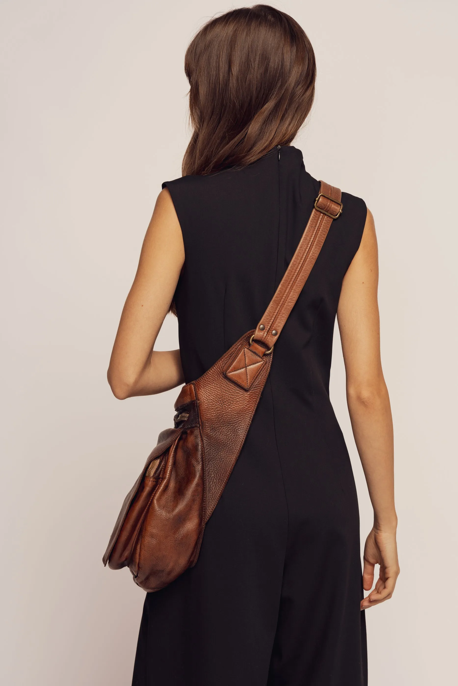 BAYSIDE84 Crossbody Saddle Bag - Cigar Brown - Men's