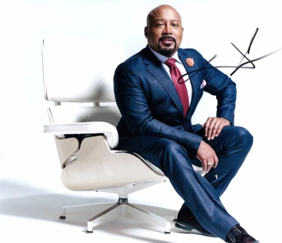 Daymond John Signed Autograph 8x10 Photo - FUBU Founder Shark Tank Billionaire