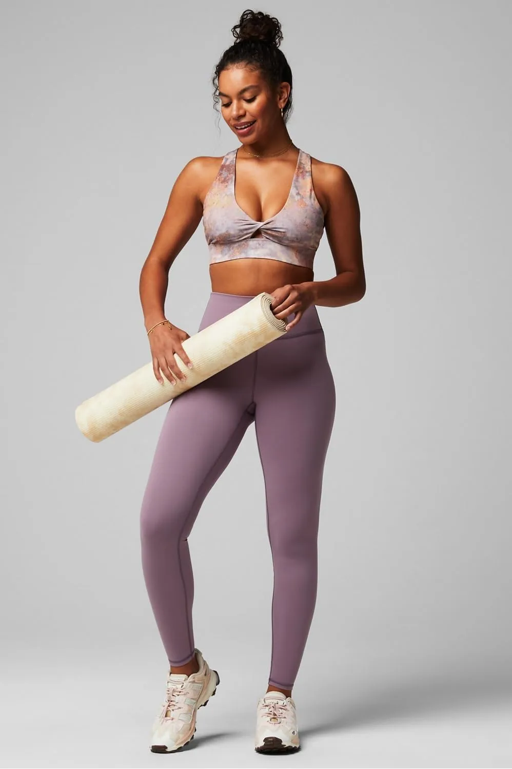 Fabletics Women's Oasis Twist Sports Bra, Workout, Yoga, Athletic, Fitness
