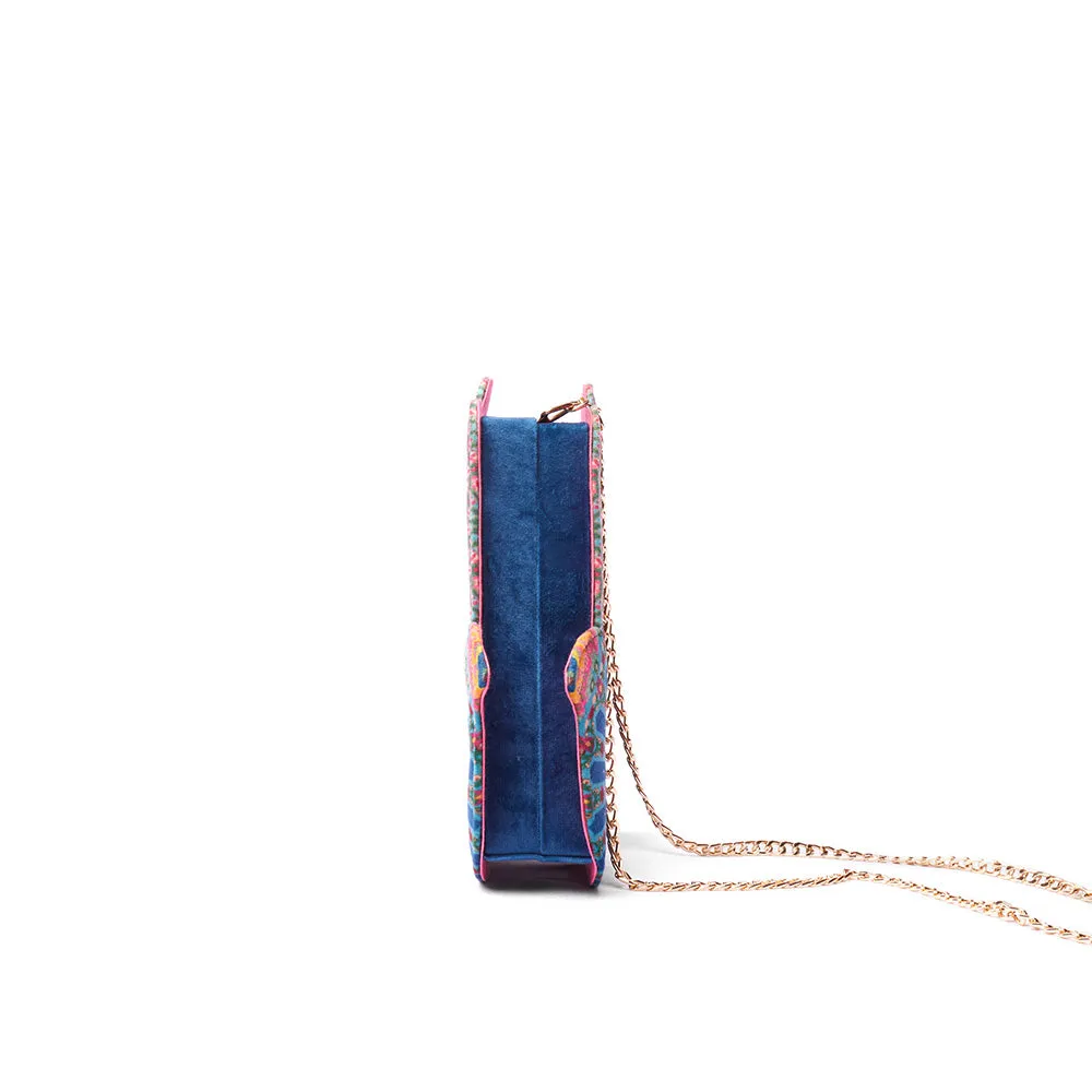 Humsa Hand clutch