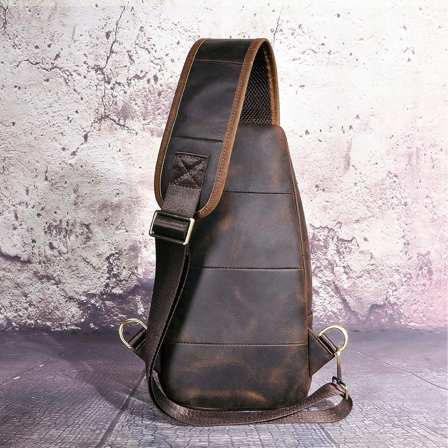 Le'aokuu Men Fashion Casual Tea Designer Travel Hiking Crossbody Chest Sling Bag Rig One Shoulder Strap Bag Men Leather 8015
