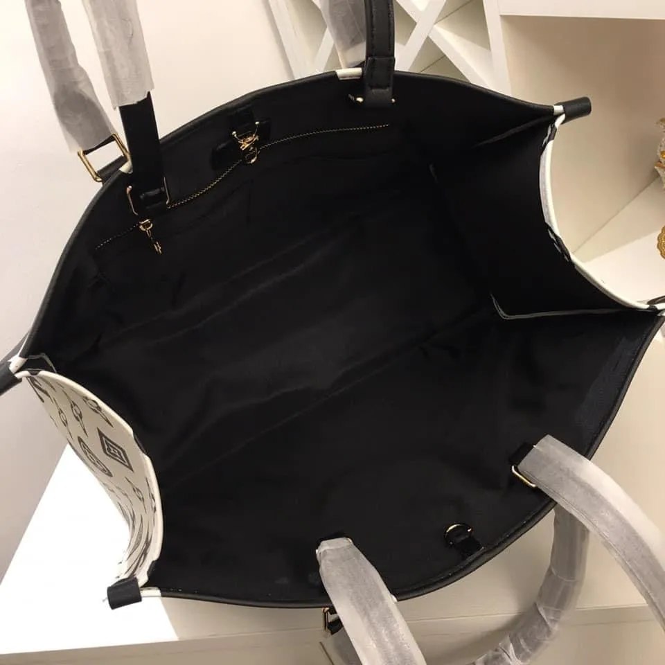 Louis Vuitton  GM Bag