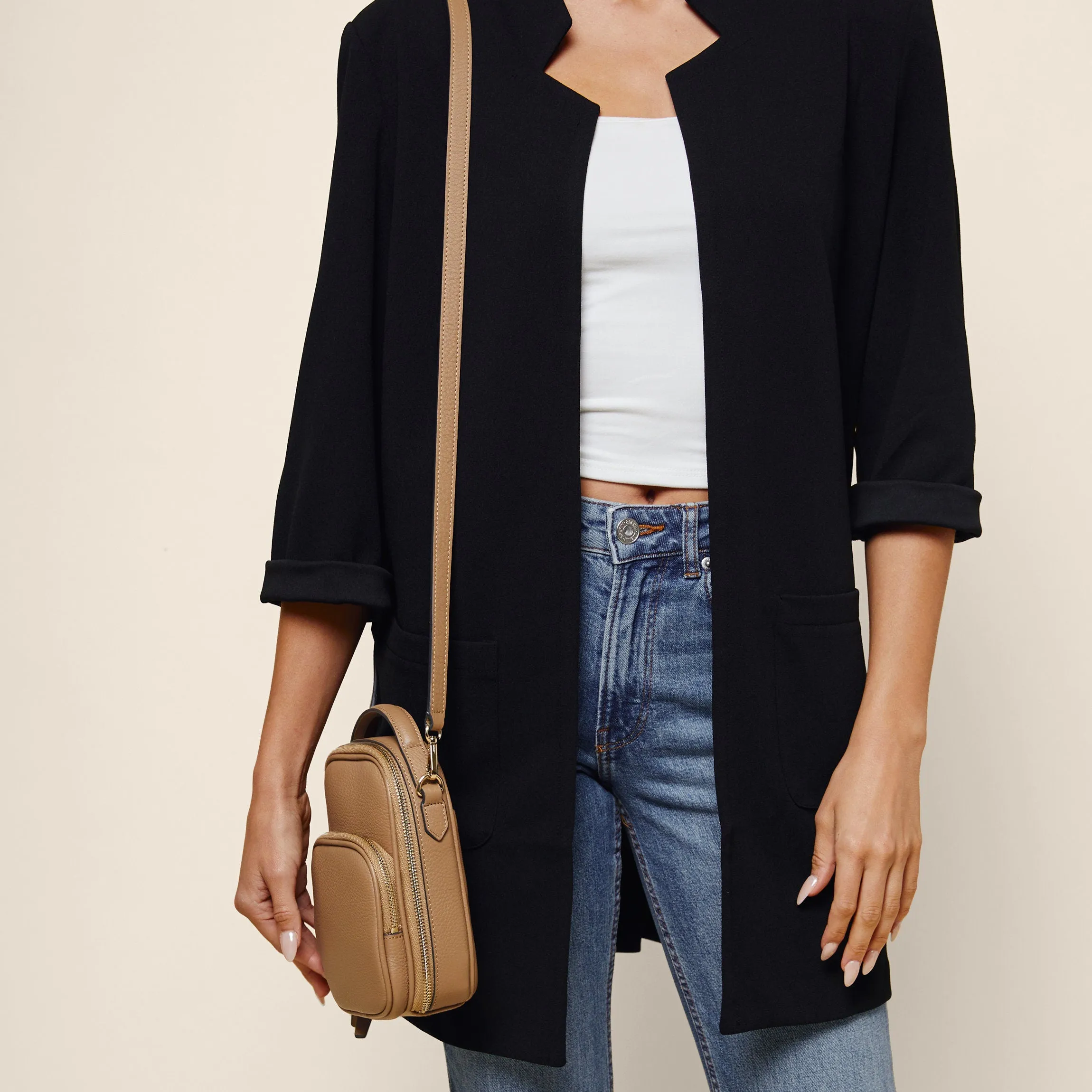 Meadow Small Sling Bag Camel