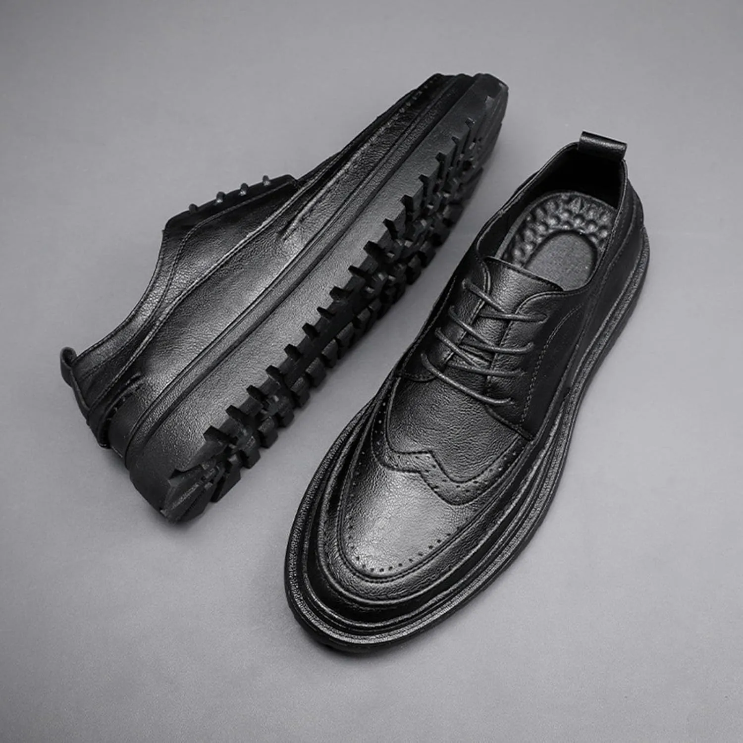 Men's Vintage Fashion Embossed Lace-up Brogue Leather Shoes Comfortable Formal Dress Business Wedding Tuxedo Leather Shoes