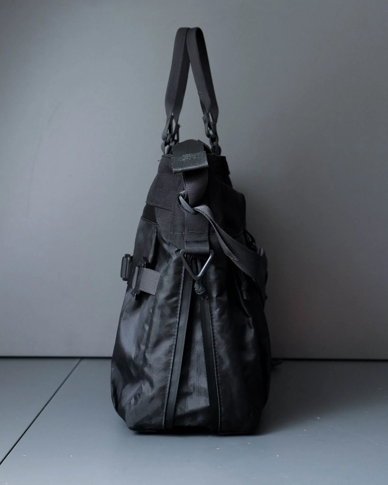 Messenger Tote V1 Black