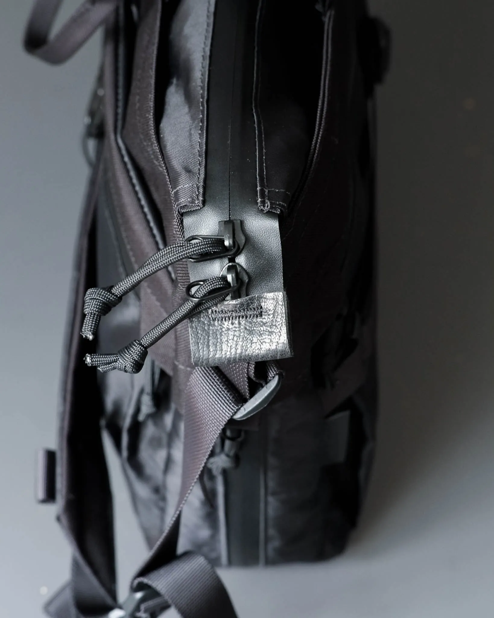 Messenger Tote V1 Black