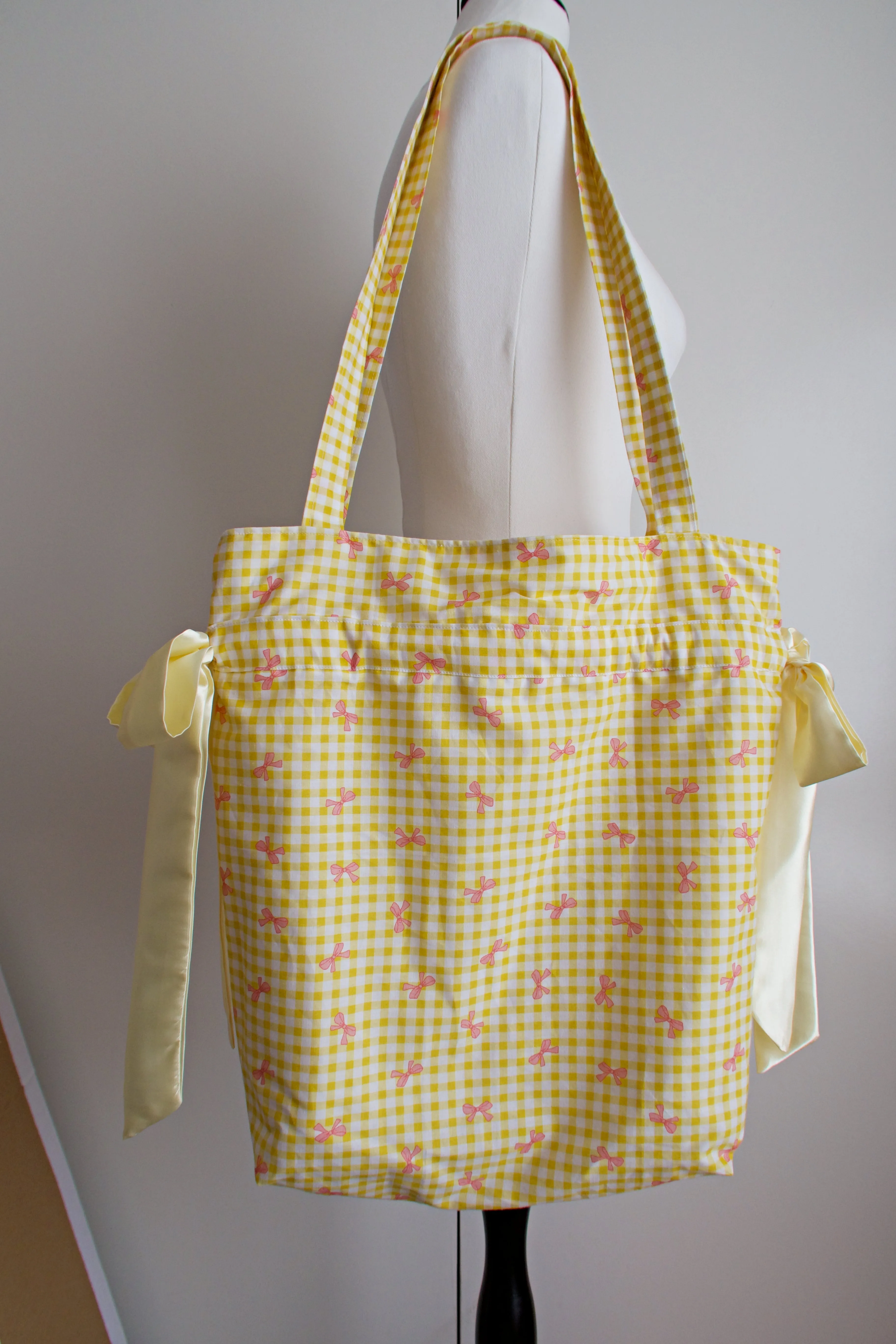 Pretty Yellow Bow Tote Bag