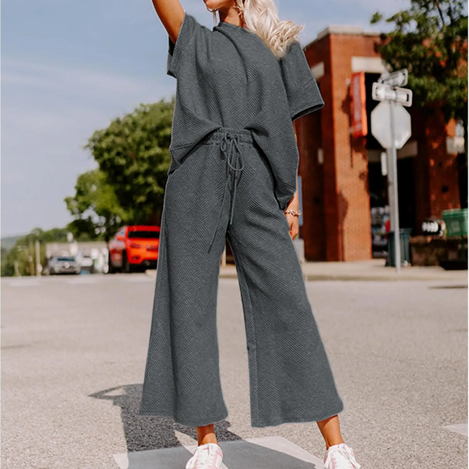 Women's 2 Piece Outfits Textured Sweatsuit 3/4 Batwing Sleeve Crew Neck Pullover Top Wide Leg Pant Tracksuit Set