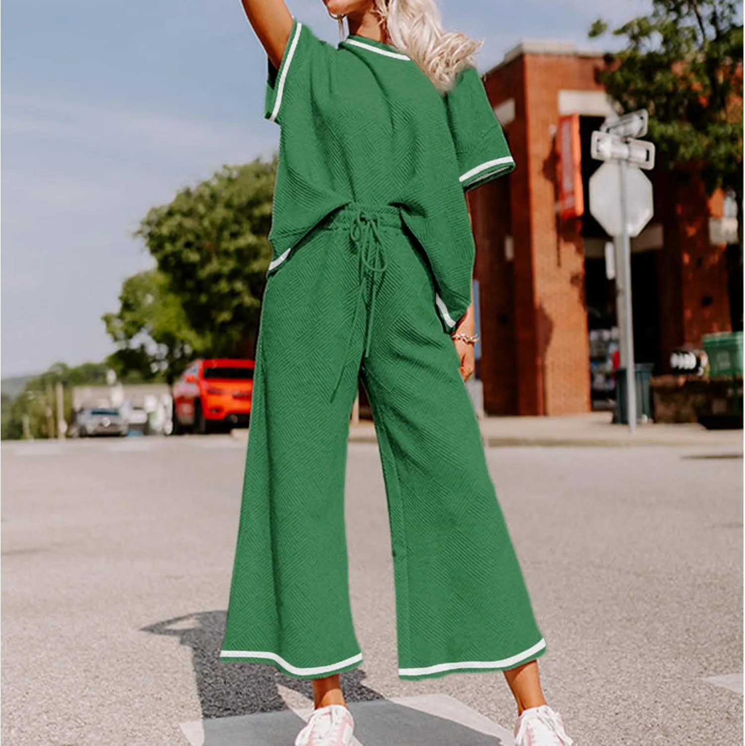 Women's 2 Piece Outfits Textured Sweatsuit 3/4 Batwing Sleeve Crew Neck Pullover Top Wide Leg Pant Tracksuit Set