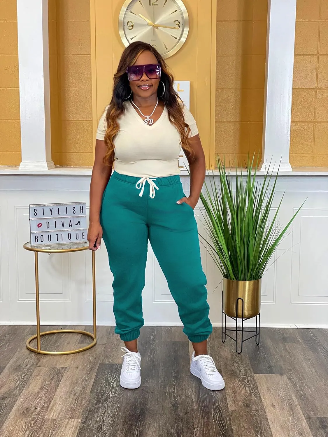 Women's Plus Size Casual Sweatpants Drawstring Jogger Pants Tight Track Pants with Pockets